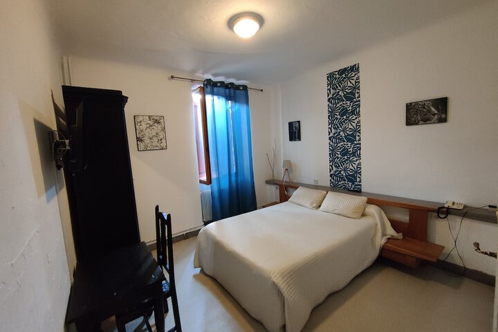 Room 43 of 71