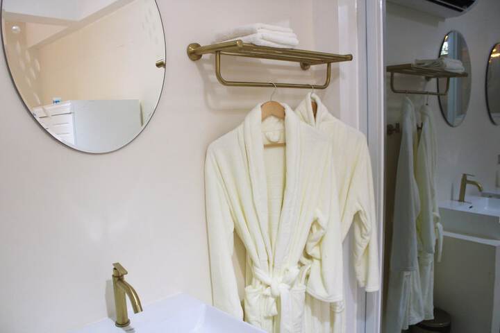 Room 73 of 83