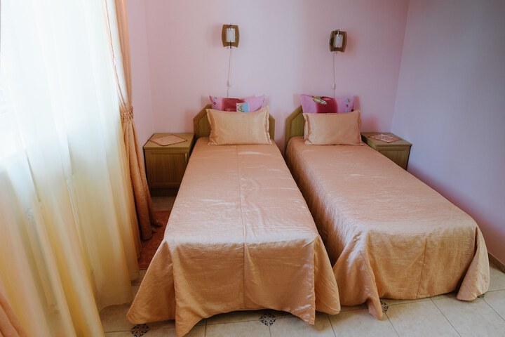 Room 17 of 18