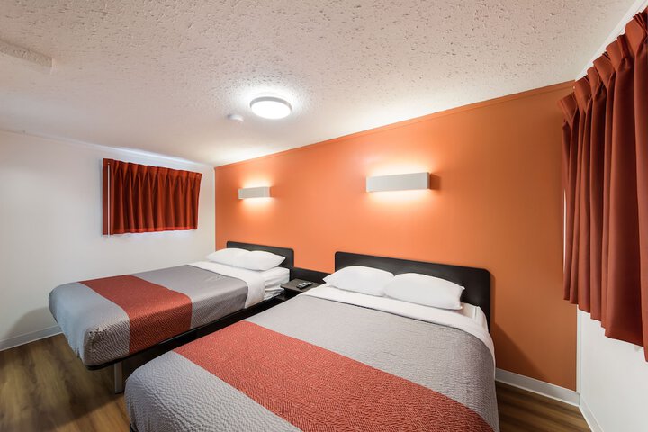 Room 19 of 46