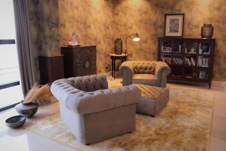 Room 49 of 90