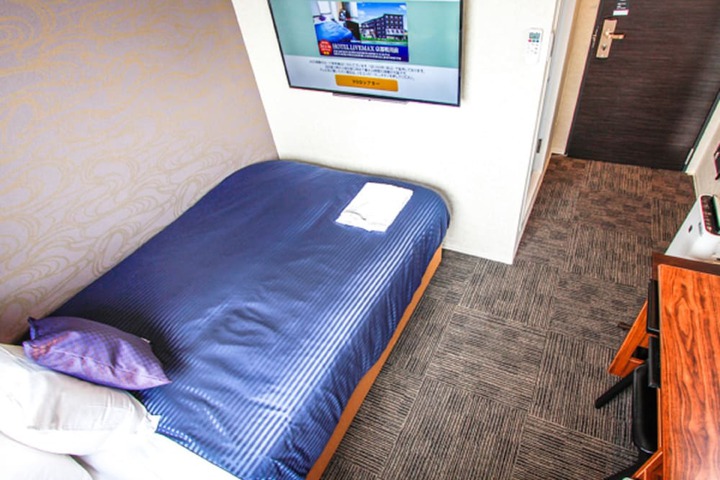 Room 5 of 22