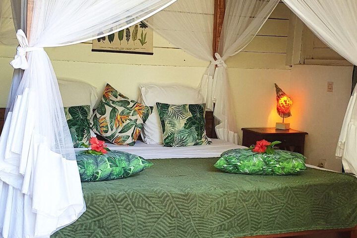 Room 48 of 208