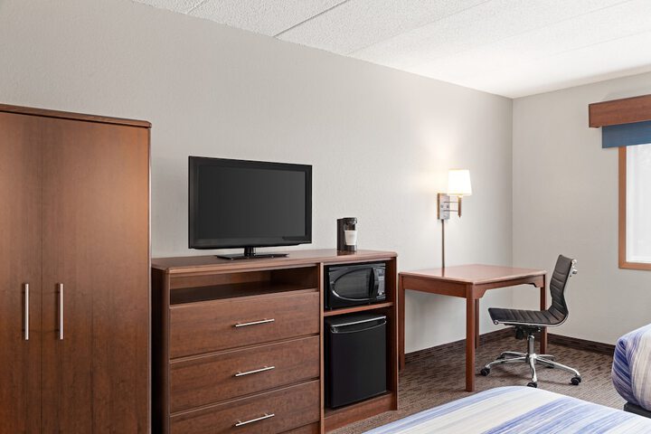 Room 9 of 53