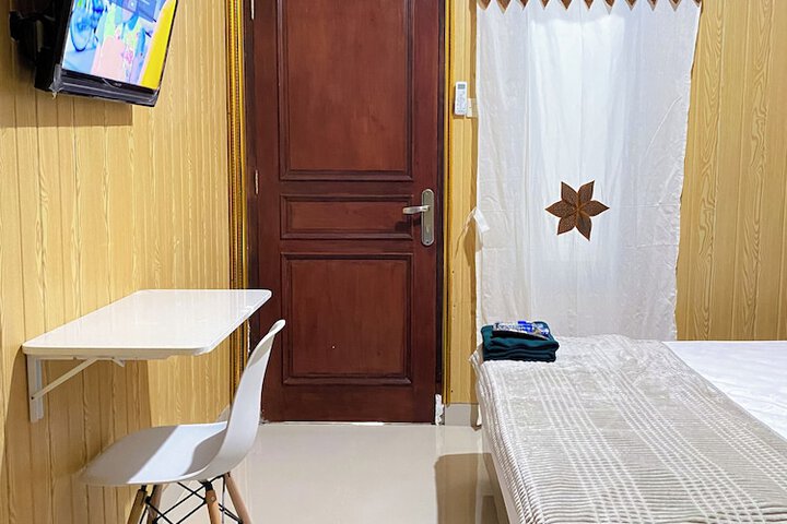 Room 6 of 34