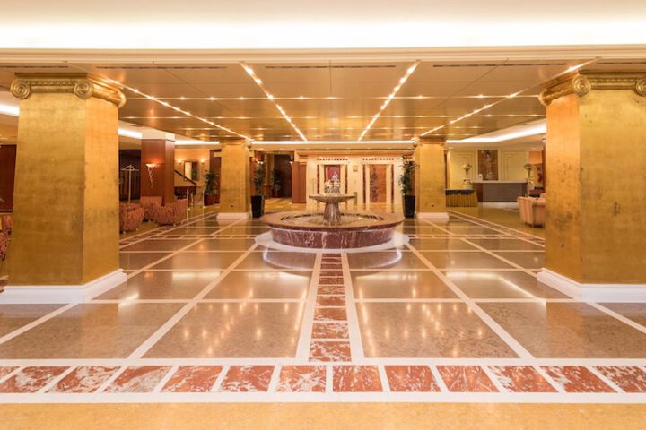 Guest Lobby