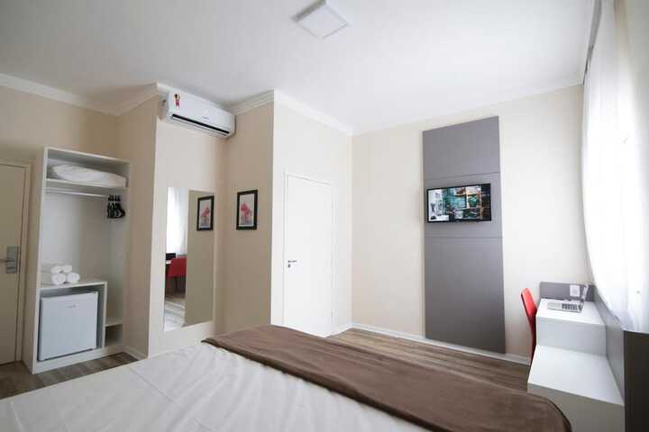 Room 21 of 70