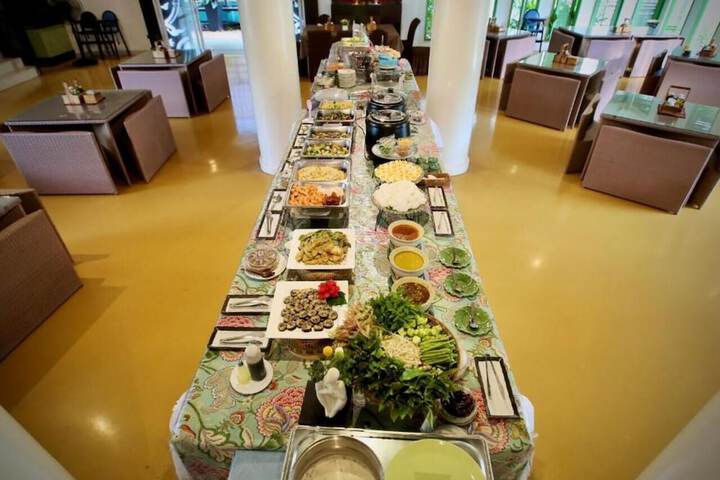 Breakfast/Coffee Service 83 of 113