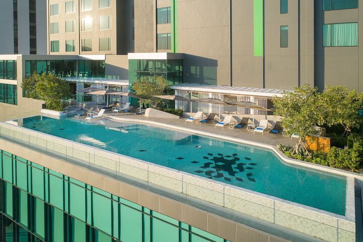 Pool 66 of 142
