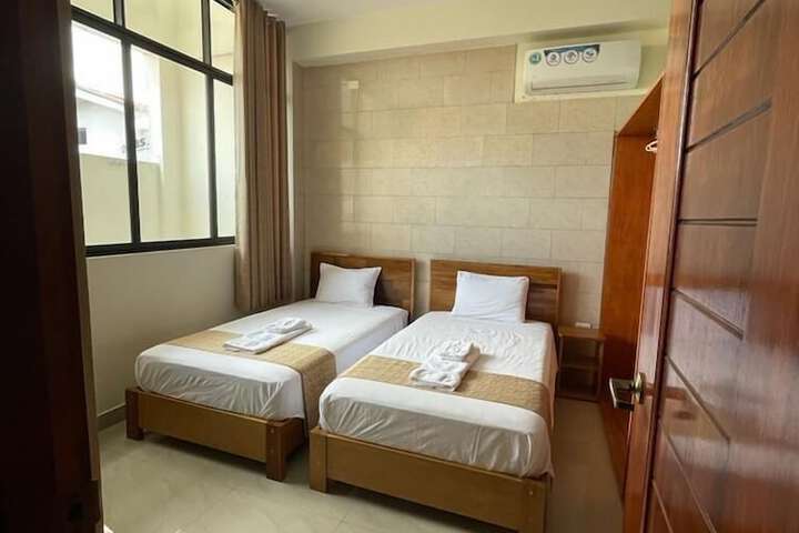 Room 4 of 53