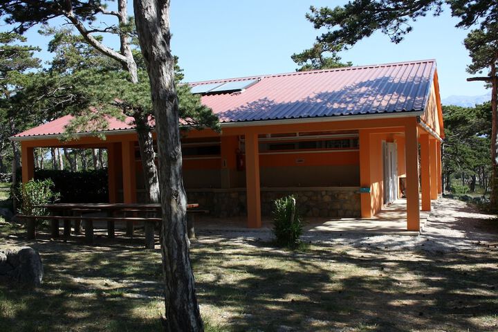 Property Grounds 23 of 28