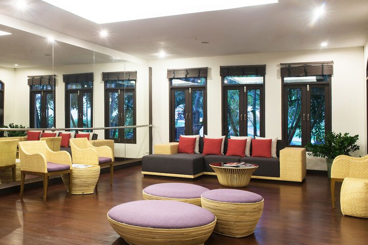Guest Lobby