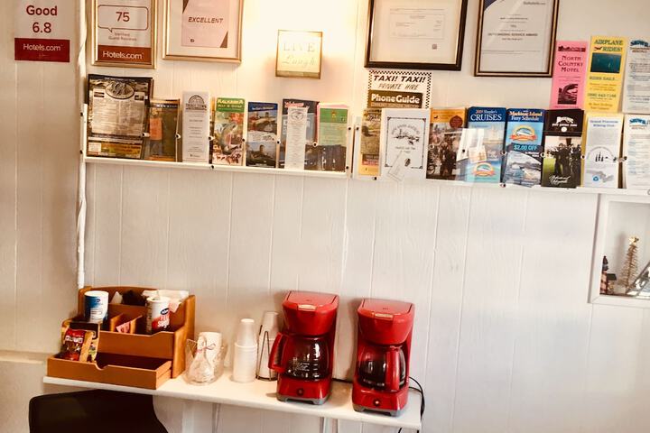 Breakfast/Coffee Service 35 of 51