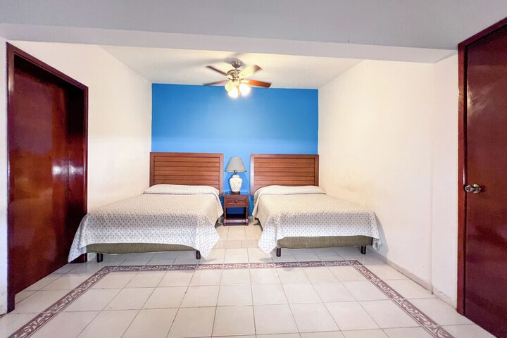 Room 22 of 96