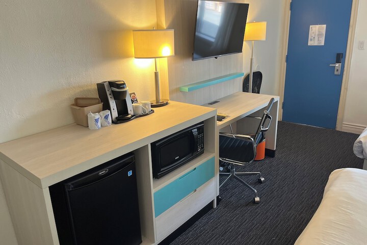 Room 14 of 67