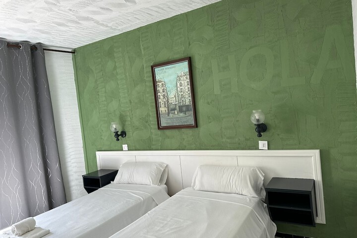 Room 47 of 133
