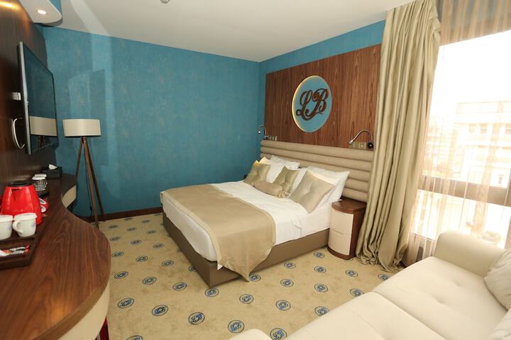 Room 4 of 46