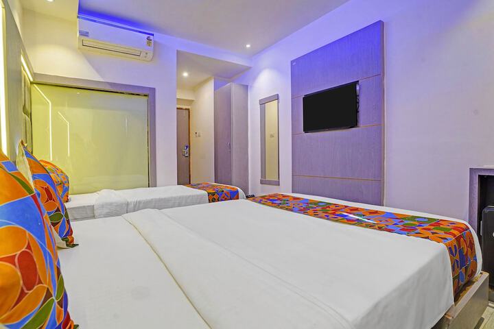 Room 17 of 40