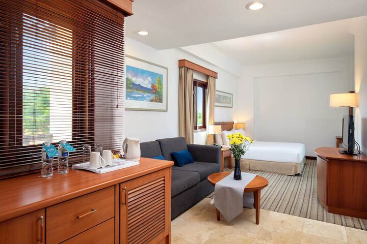 Room 14 of 130