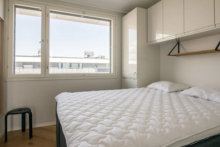 Room 2 of 12