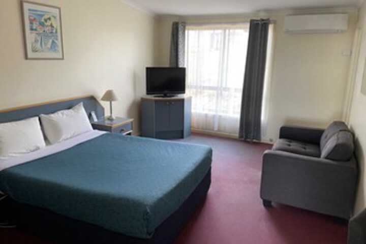 Room 13 of 54