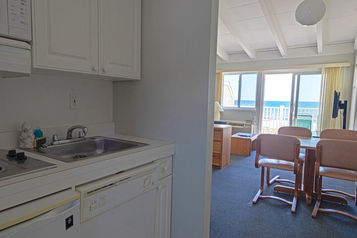 Room 15 of 181