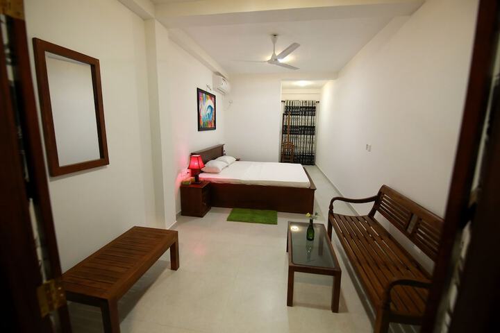 Room 17 of 54