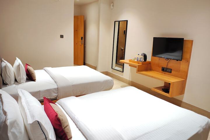 Room 22 of 49