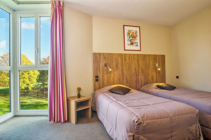 Room 17 of 50
