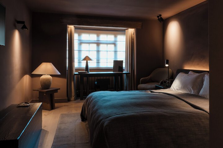 Room 7 of 30