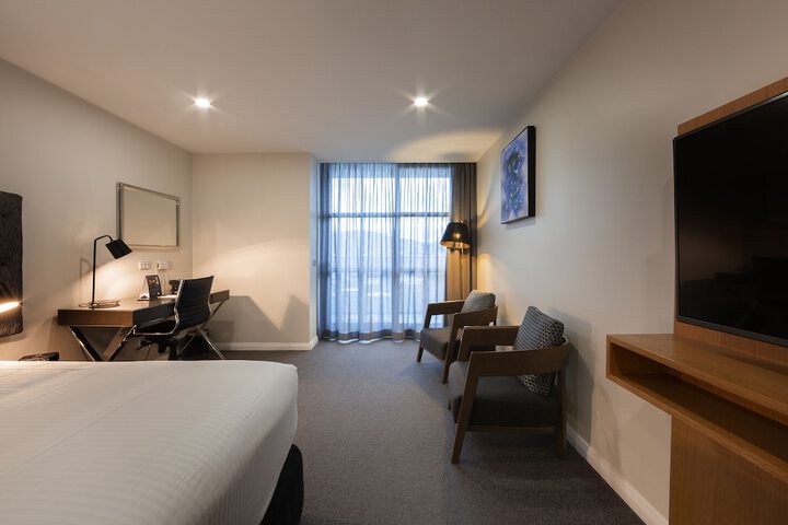 Room 11 of 43