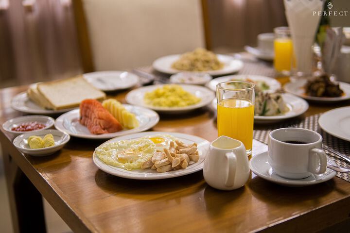Breakfast/Coffee Service 38 of 59