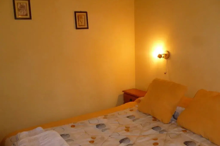 Room 2 of 15