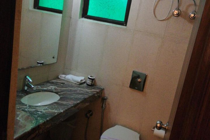 Clean Restrooms