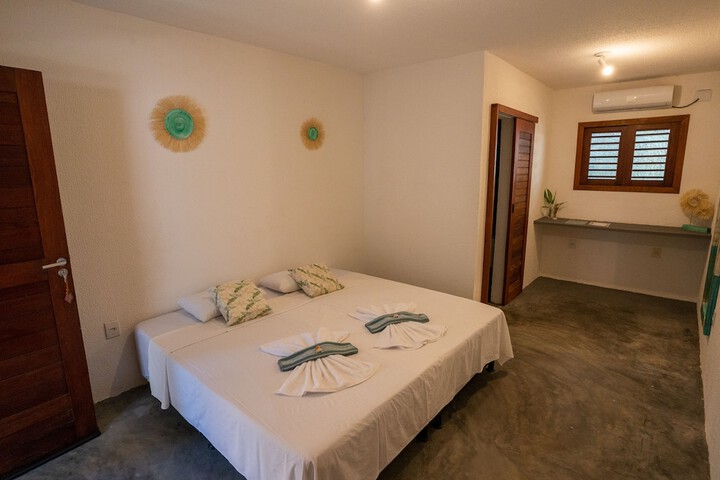 Room 10 of 43