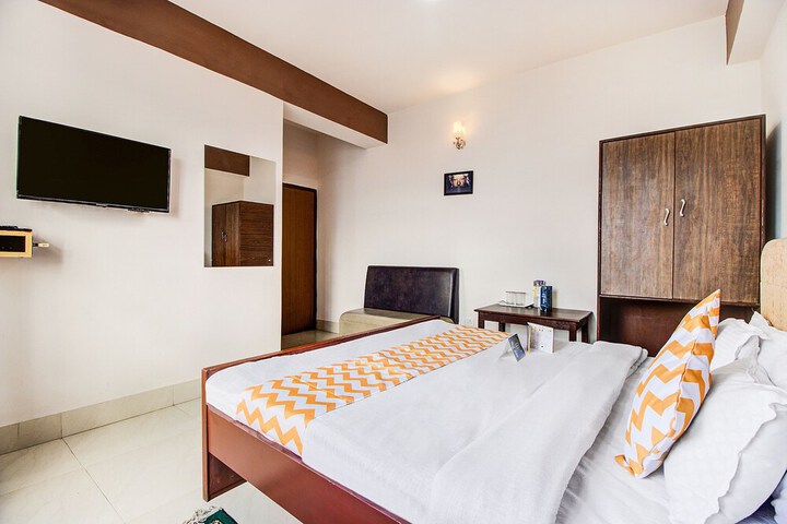 Room 8 of 22