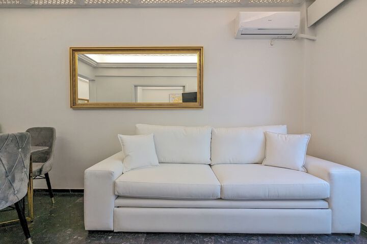 Room 27 of 47