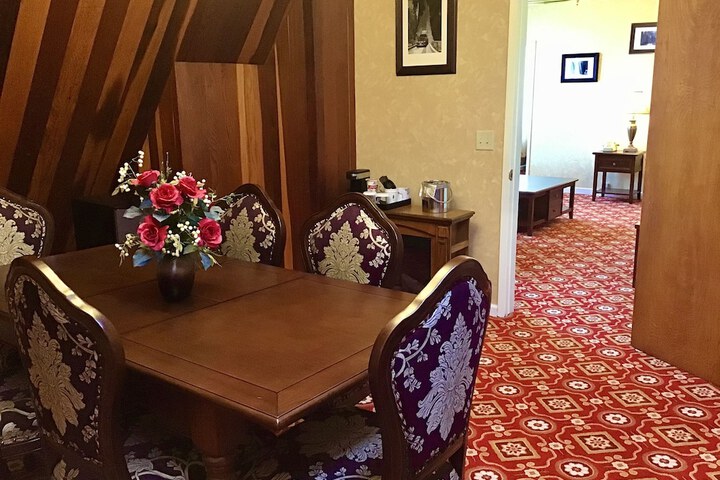 Room 21 of 76