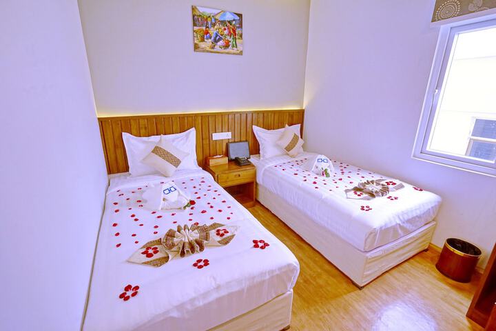 Room 3 of 55