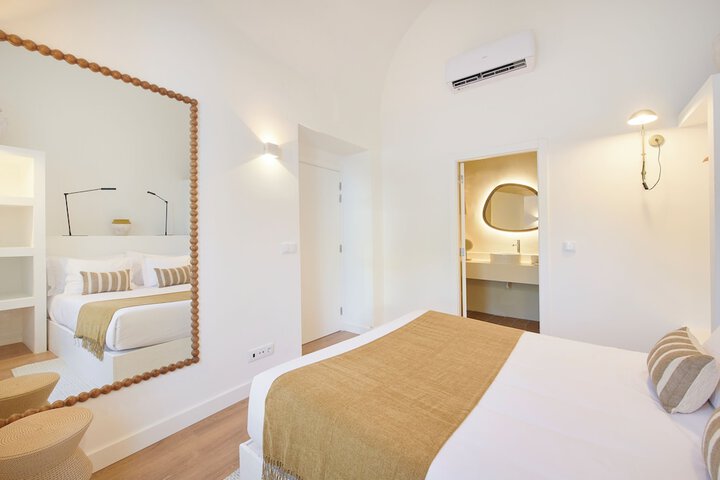 Room 54 of 67
