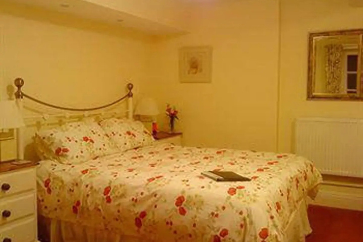 Room 2 of 11