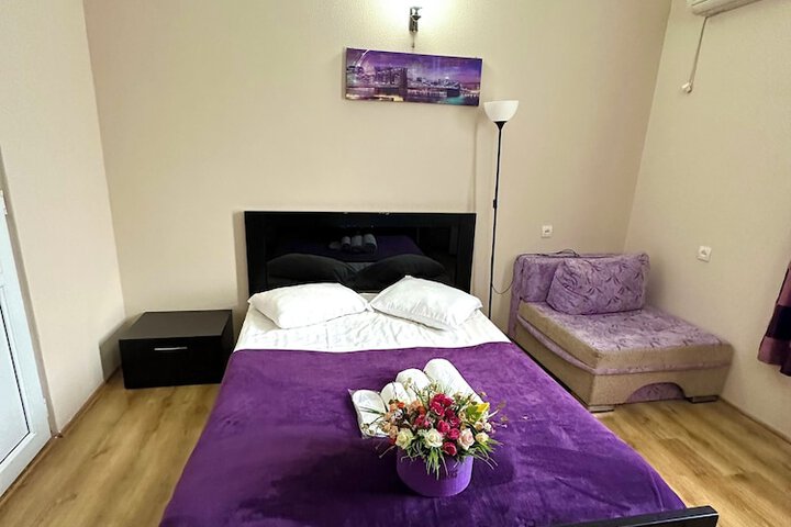 Room 15 of 94