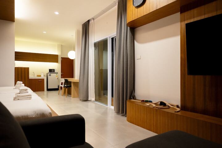 Room 16 of 103