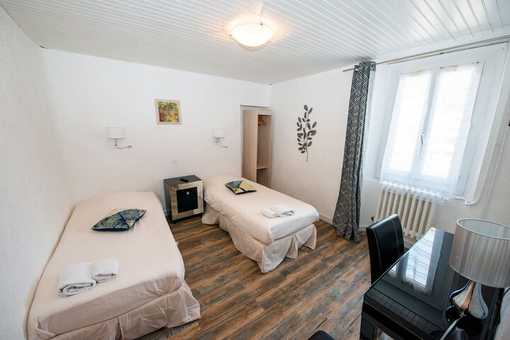 Room 10 of 41
