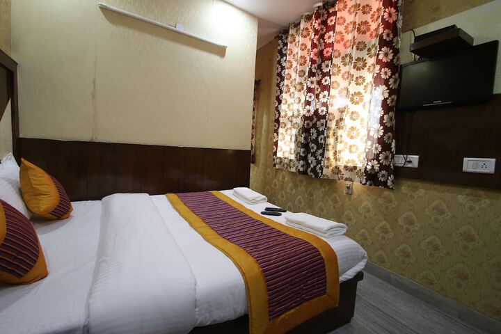Lord Krishna Hotel Dx. Inn