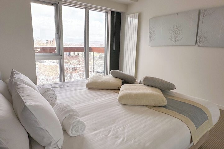 Room 37 of 237