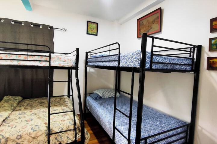 Room 10 of 46