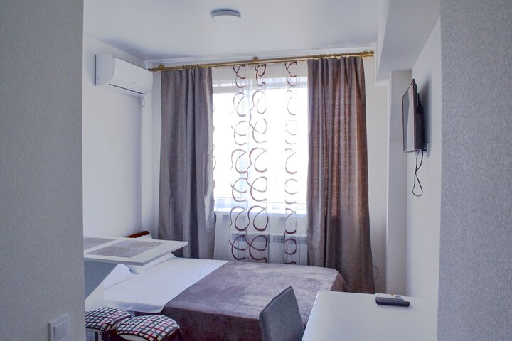 Room 35 of 128