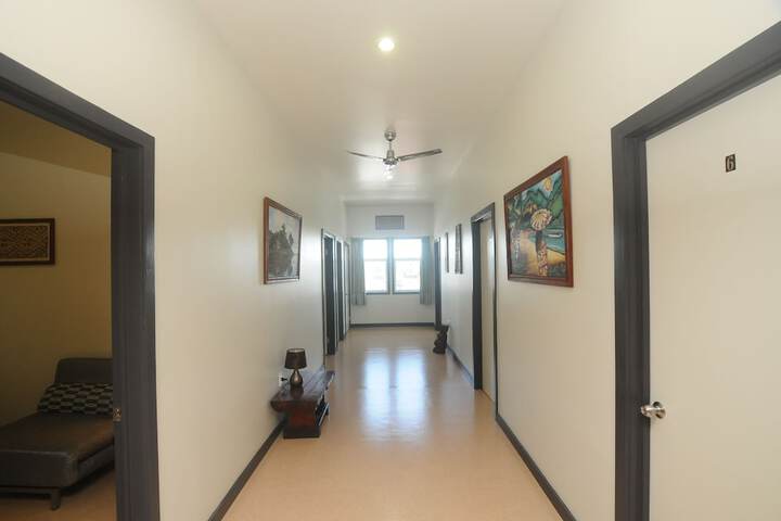 Ballroom/Hall 44 of 50