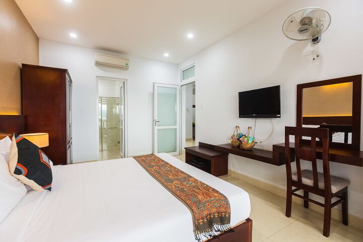Room 7 of 44